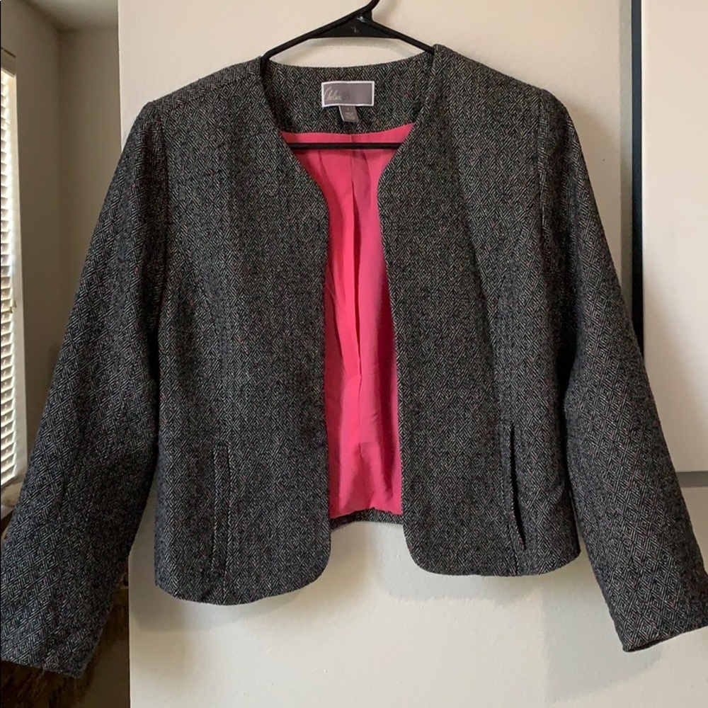 Gorgeous tweed charcoal and pink blazer